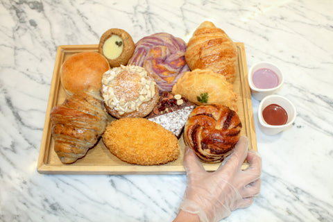 Assorted Breads and Pastries (Large)