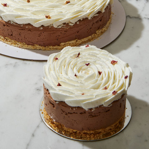White Rose Dark Chocolate Mousse (4-inch)